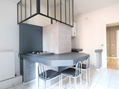 APPARTEMENT T5 A VENDRE - ST ETIENNE CHATEAUCREUX - 146.37 m2 - 135 000 &euro;