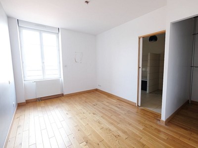 APPARTEMENT T5 - ST ETIENNE FACULTE / CENTRE DEUX - 130 m2 - VENDU