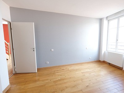 APPARTEMENT T5 - ST ETIENNE FACULTE / CENTRE DEUX - 130 m2 - VENDU