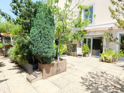 APPARTEMENT T5 A VENDRE - ST ETIENNE FACULTE / CENTRE DEUX - 108 m2 - 275000€