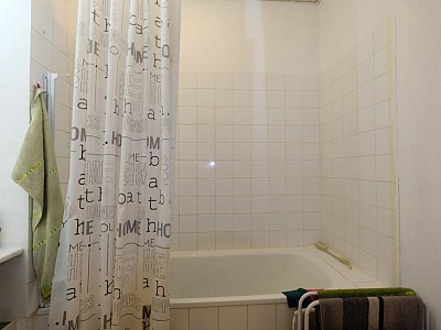 APPARTEMENT T5 A VENDRE - ST ETIENNE FACULTE / CENTRE DEUX - 91.59 m2 - 105 000 €