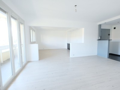 APPARTEMENT T5 - ST ETIENNE FAURIEL - 93.66 m2 - VENDU