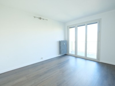 APPARTEMENT T5 - ST ETIENNE FAURIEL - 93.66 m2 - VENDU