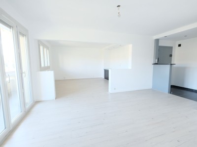 APPARTEMENT T5 - ST ETIENNE FAURIEL - 93.66 m2 - VENDU