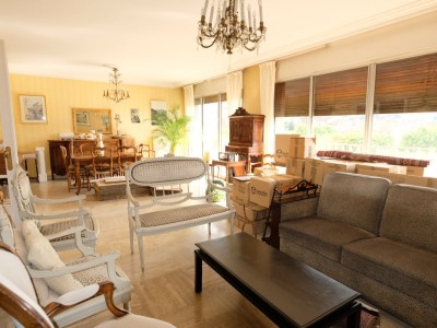 APPARTEMENT T5 A VENDRE - ST ETIENNE FAURIEL - 146.72 m2 - 175000€