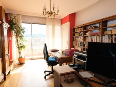 APPARTEMENT T5 A VENDRE - ST ETIENNE FAURIEL - 146.72 m2 - 175000€