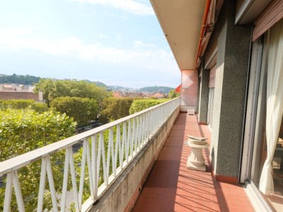 APPARTEMENT T5 A VENDRE - ST ETIENNE FAURIEL - 146.72 m2 - 175000€