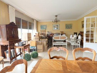 APPARTEMENT T5 A VENDRE - ST ETIENNE FAURIEL - 146.72 m2 - 175000€