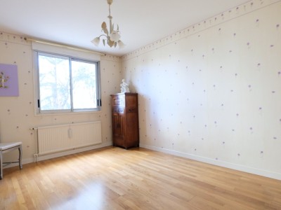 APPARTEMENT T5 A VENDRE - ST ETIENNE FAURIEL - 118 m2 - 239�000�&euro;