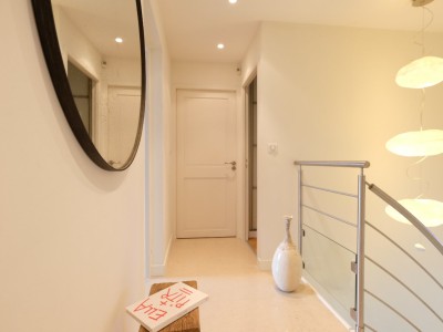 APPARTEMENT T5 A VENDRE - ST ETIENNE FAURIEL - 149 m2 - 470 000 &euro;