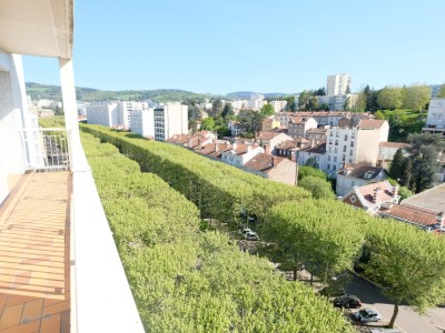 APPARTEMENT T5 A VENDRE - ST ETIENNE FAURIEL - 109.58 m2 - 163 000 €