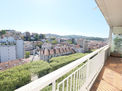 APPARTEMENT T5 A VENDRE - ST ETIENNE FAURIEL - 109.58 m2 - 163 000 €
