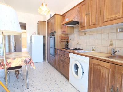 APPARTEMENT T5 A VENDRE - ST ETIENNE FAURIEL - 109.58 m2 - 163 000 €