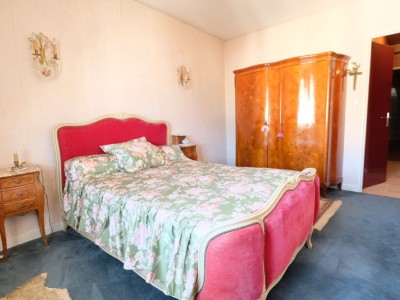 APPARTEMENT T5 A VENDRE - ST ETIENNE FAURIEL - 109.58 m2 - 163 000 €