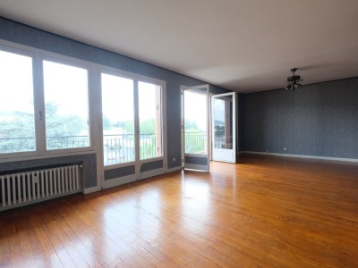 APPARTEMENT T5 A VENDRE - ST ETIENNE MONTPLAISIR - 114 m2 - 97000 €