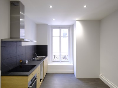 APPARTEMENT T6 A LOUER - ST ETIENNE ANATOLE FRANCE - 198 m2 - 1 530 &euro; charges comprises par mois