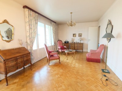APPARTEMENT T6 A VENDRE - ST CHAMOND - 112,76 m2 - 139000 €