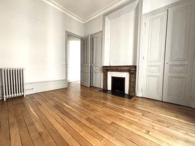 APPARTEMENT T6 A VENDRE - ST ETIENNE BADOUILLÈRE - 191.32 m2 - 269 000 €