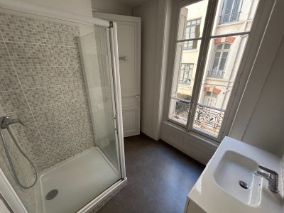 APPARTEMENT T6 A VENDRE - ST ETIENNE BADOUILLÈRE - 191.32 m2 - 269 000 €