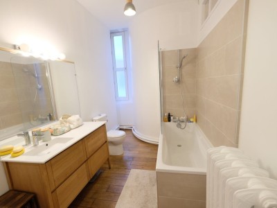 APPARTEMENT T6 A VENDRE - ST ETIENNE CENTRE VILLE - 176.39 m2 - 389000€