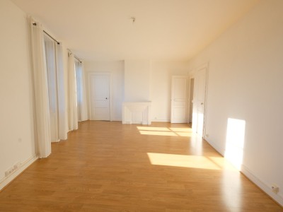 APPARTEMENT T6 A VENDRE - ST ETIENNE CENTRE VILLE - 193.74 m2 - 225000€