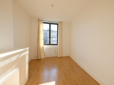 APPARTEMENT T6 A VENDRE - ST ETIENNE CENTRE VILLE - 193.74 m2 - 225000€