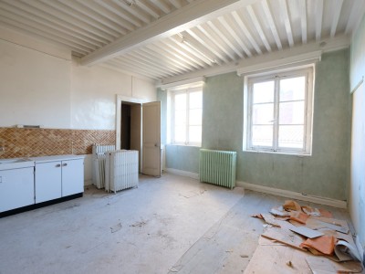 APPARTEMENT T6 A VENDRE - ST ETIENNE CENTRE VILLE - 193.74 m2 - 225000€