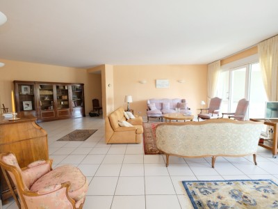 APPARTEMENT T6 - ST ETIENNE FAURIEL - 164.08 m2 - VENDU