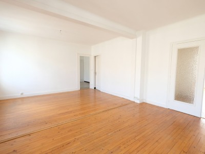 APPARTEMENT T6 A VENDRE - ST ETIENNE FAURIEL - 129.48 m2 - 160000€