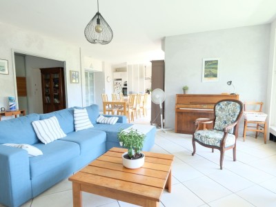APPARTEMENT T6 A VENDRE - ST ETIENNE FAURIEL - 145.88 m2 - 215000€