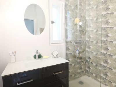 APPARTEMENT T6 A VENDRE - ST ETIENNE FAURIEL - 145.88 m2 - 215000€