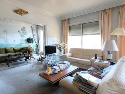 APPARTEMENT T6 A VENDRE - ST ETIENNE FAURIEL - 181.69 m2 - 154�000�&euro;