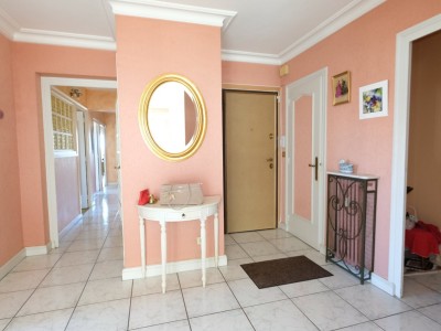 APPARTEMENT T6 A VENDRE - ST ETIENNE FAURIEL - 158.41 m2 - 129 000 &euro;