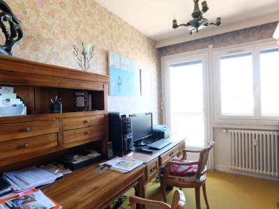 APPARTEMENT T6 A VENDRE - ST ETIENNE FAURIEL - 158.41 m2 - 129 000 &euro;