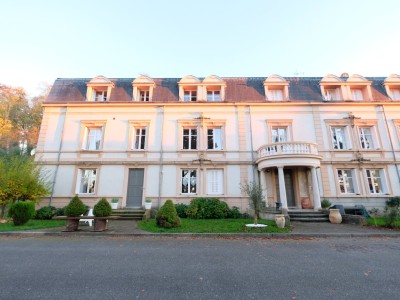 APPARTEMENT T6 A VENDRE - ST ETIENNE LA MTARE - 145.59 m2 - 270000€