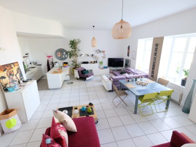 APPARTEMENT T6 A VENDRE - ST ETIENNE LA MTARE - 145.59 m2 - 270000€