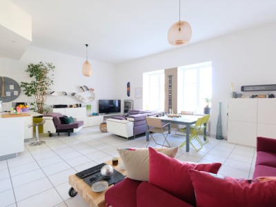 APPARTEMENT T6 A VENDRE - ST ETIENNE LA MTARE - 145.59 m2 - 270000€