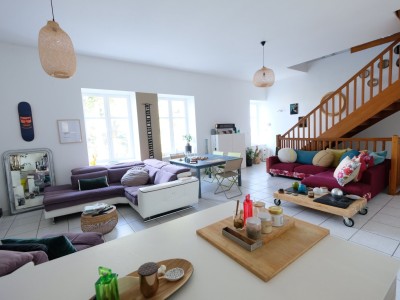 APPARTEMENT T6 A VENDRE - ST ETIENNE LA MTARE - 145.59 m2 - 270000€