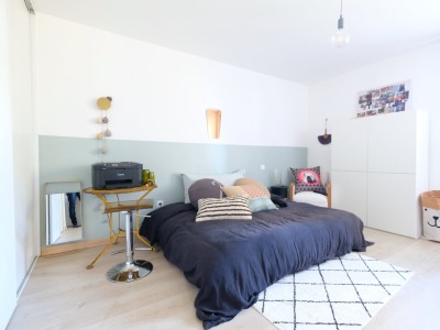 APPARTEMENT T6 A VENDRE - ST ETIENNE LA MTARE - 145.59 m2 - 270000€