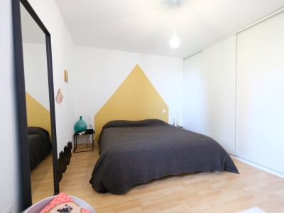 APPARTEMENT T6 A VENDRE - ST ETIENNE LA MTARE - 145.59 m2 - 270000€