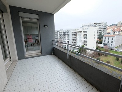 APPARTEMENT T7 A LOUER - ST ETIENNE FAURIEL - 150 m2 - 1065 € charges comprises par mois
