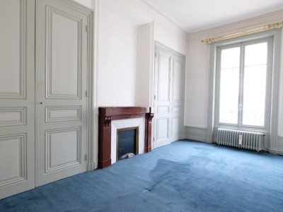 APPARTEMENT T7 A VENDRE - ST ETIENNE BADOUILLÈRE - 216.31 m2 - 229 000 €