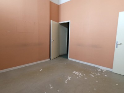 APPARTEMENT T7 A VENDRE - ST ETIENNE BADOUILLÈRE - 167.71 m2 - 99 000 &euro;