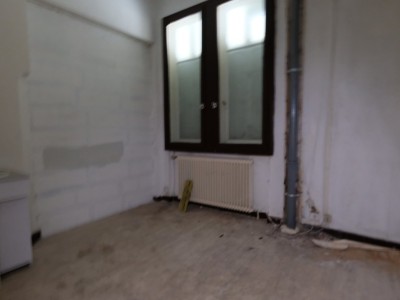 APPARTEMENT T7 A VENDRE - ST ETIENNE BADOUILLÈRE - 167.71 m2 - 99 000 &euro;