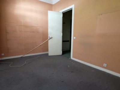 APPARTEMENT T7 A VENDRE - ST ETIENNE BADOUILLÈRE - 167.71 m2 - 99 000 &euro;