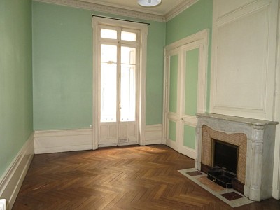 APPARTEMENT T7 - ST ETIENNE CENTRE VILLE - 233.69 m2 - VENDU