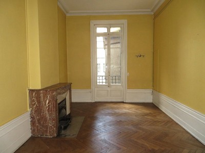 APPARTEMENT T7 - ST ETIENNE CENTRE VILLE - 233.69 m2 - VENDU