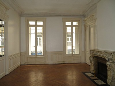 APPARTEMENT T7 - ST ETIENNE CENTRE VILLE - 233.69 m2 - VENDU