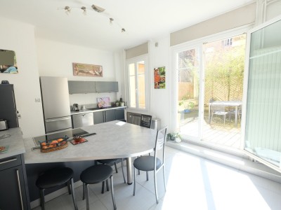 APPARTEMENT T7 A VENDRE - ST ETIENNE CENTRE VILLE - 163,78 m2 - 299000 €