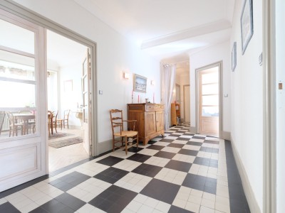 APPARTEMENT T7 A VENDRE - ST ETIENNE CENTRE VILLE - 163,78 m2 - 299000 €
